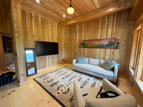 Lodge Upstairs Bedroom Rug